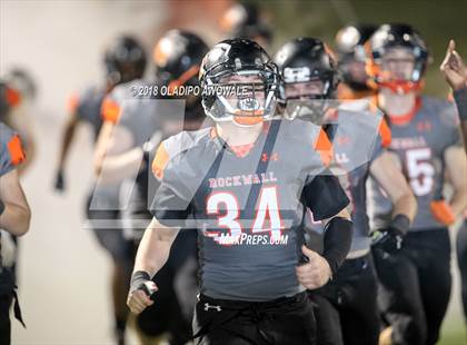 Thumbnail 2 in Lee @ Rockwall photogallery.