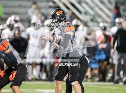 Thumbnail 1 in Lee @ Rockwall photogallery.
