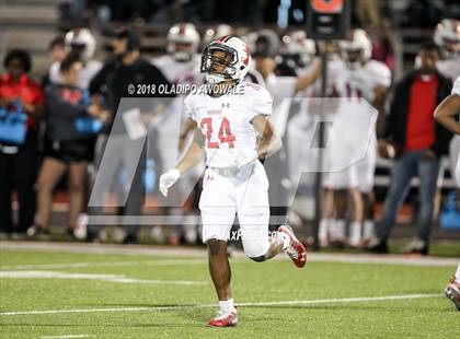 Thumbnail 1 in Lee @ Rockwall photogallery.