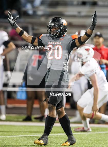 Thumbnail 1 in Lee @ Rockwall photogallery.