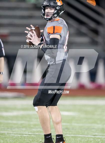 Thumbnail 2 in Lee @ Rockwall photogallery.