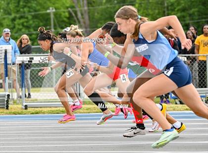 Thumbnail 2 in NCHSAA 3A State Track & Field Championship photogallery.