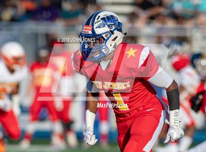 Thumbnail 1 in Phil Simms Al-Star Classic (North vs. South) photogallery.