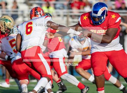 Thumbnail 1 in Phil Simms Al-Star Classic (North vs. South) photogallery.