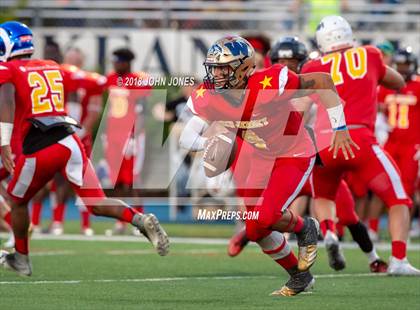 Thumbnail 1 in Phil Simms Al-Star Classic (North vs. South) photogallery.