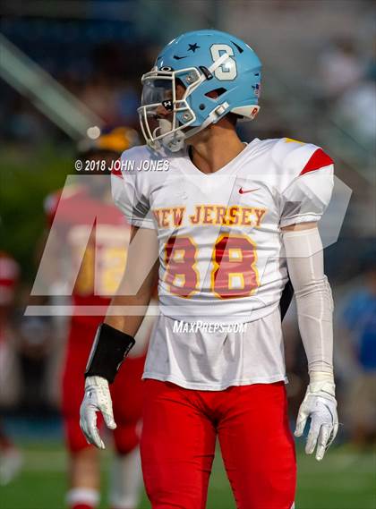Thumbnail 1 in Phil Simms Al-Star Classic (North vs. South) photogallery.