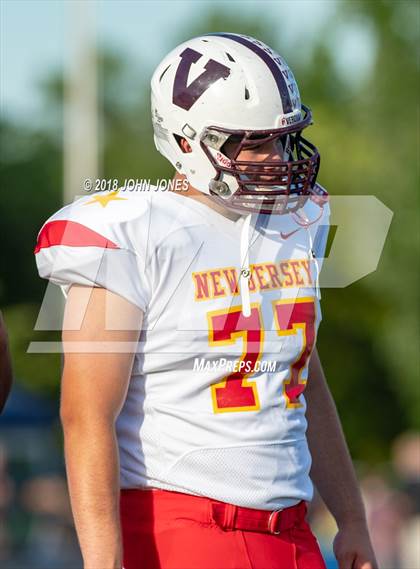 Thumbnail 1 in Phil Simms Al-Star Classic (North vs. South) photogallery.