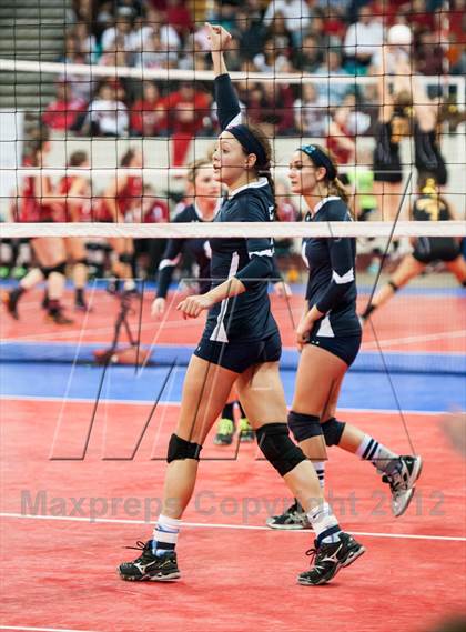 Thumbnail 3 in Platte Valley vs. Gunnison (CHSAA 3A Semifinal) photogallery.