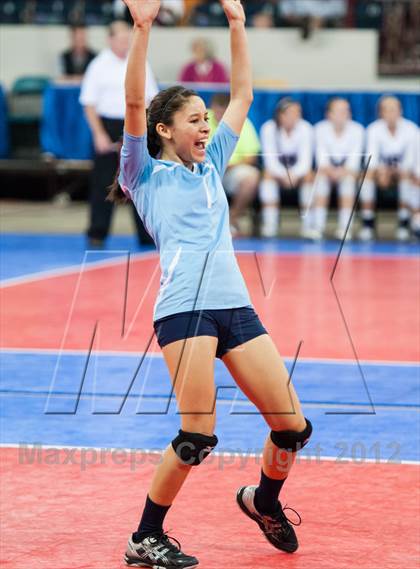 Thumbnail 3 in Platte Valley vs. Gunnison (CHSAA 3A Semifinal) photogallery.
