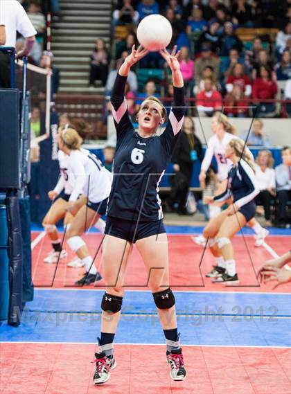 Thumbnail 2 in Platte Valley vs. Gunnison (CHSAA 3A Semifinal) photogallery.