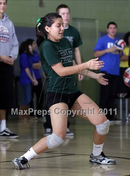 Thumbnail 2 in El Camino Real vs. Granada Hills (CIF LACS D1 Final) photogallery.