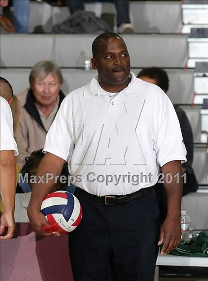 Thumbnail 2 in El Camino Real vs. Granada Hills (CIF LACS D1 Final) photogallery.