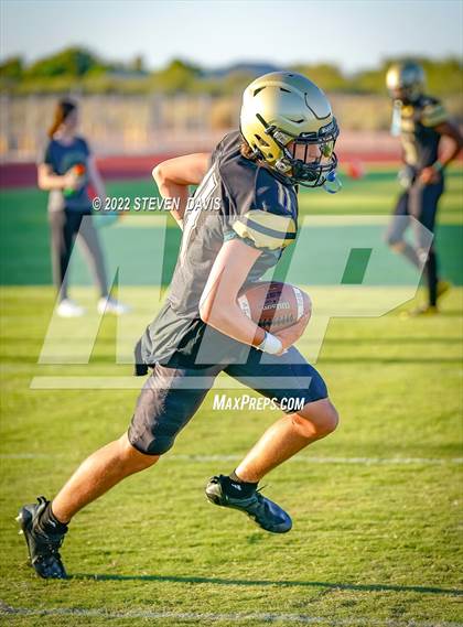 Thumbnail 3 in Salpointe Catholic @ Basha photogallery.