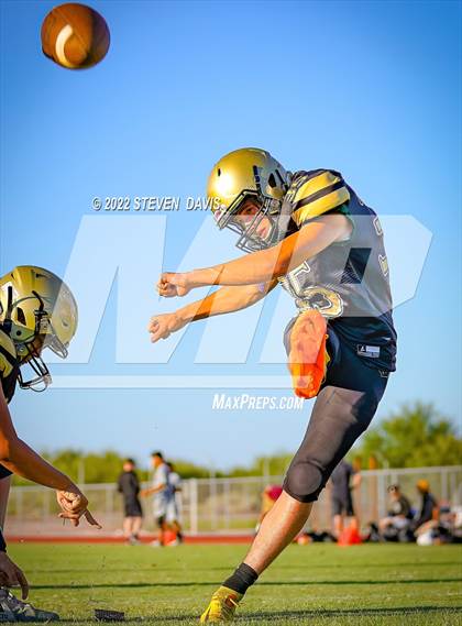 Thumbnail 3 in Salpointe Catholic @ Basha photogallery.