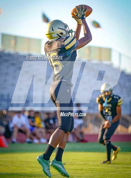 Thumbnail 1 in Salpointe Catholic @ Basha photogallery.