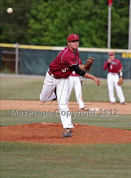 Thumbnail 2 in Morristown-Hamblen West vs Alcoa (Daily Times Classic) photogallery.