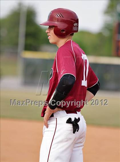 Thumbnail 1 in Morristown-Hamblen West vs Alcoa (Daily Times Classic) photogallery.