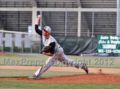 Thumbnail 2 in Morristown-Hamblen West vs Alcoa (Daily Times Classic) photogallery.