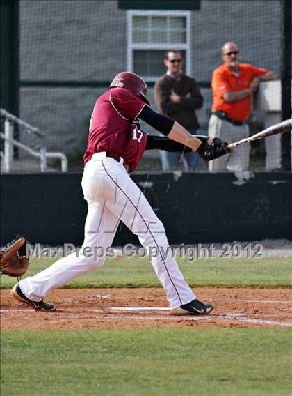 Thumbnail 2 in Morristown-Hamblen West vs Alcoa (Daily Times Classic) photogallery.