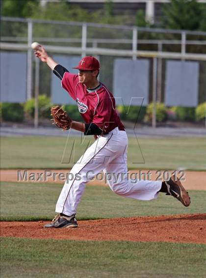 Thumbnail 2 in Morristown-Hamblen West vs Alcoa (Daily Times Classic) photogallery.