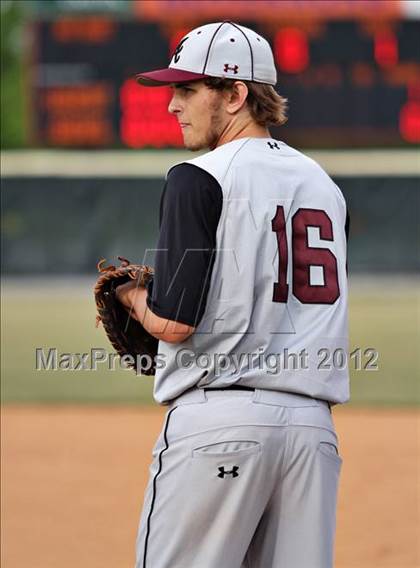 Thumbnail 1 in Morristown-Hamblen West vs Alcoa (Daily Times Classic) photogallery.