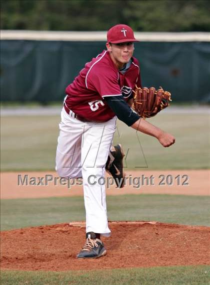 Thumbnail 2 in Morristown-Hamblen West vs Alcoa (Daily Times Classic) photogallery.