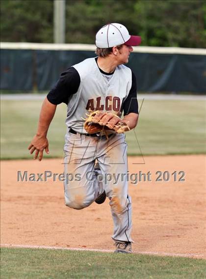 Thumbnail 3 in Morristown-Hamblen West vs Alcoa (Daily Times Classic) photogallery.