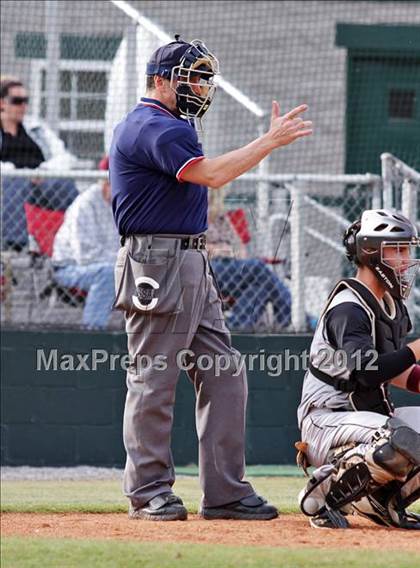 Thumbnail 1 in Morristown-Hamblen West vs Alcoa (Daily Times Classic) photogallery.