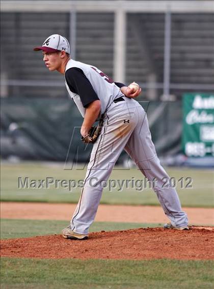 Thumbnail 2 in Morristown-Hamblen West vs Alcoa (Daily Times Classic) photogallery.