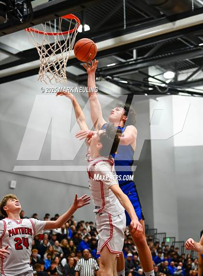 Thumbnail 1 in Junipero Serra @ Burlingame photogallery.