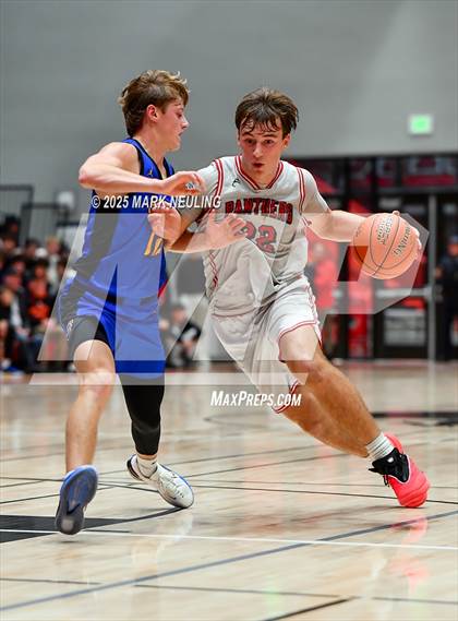 Thumbnail 2 in Junipero Serra @ Burlingame photogallery.