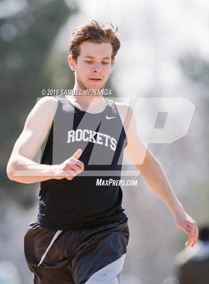 Thumbnail 3 in Varsity LNE Relays photogallery.