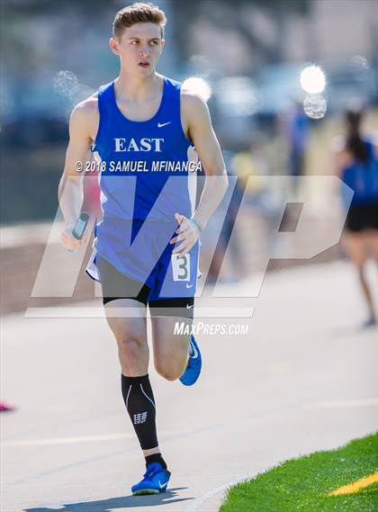 Thumbnail 2 in Varsity LNE Relays photogallery.
