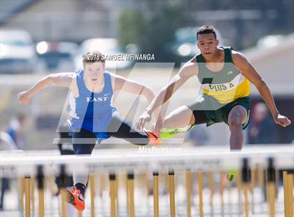 Thumbnail 3 in Varsity LNE Relays photogallery.