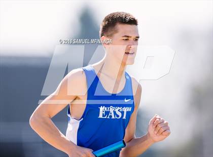Thumbnail 3 in Varsity LNE Relays photogallery.