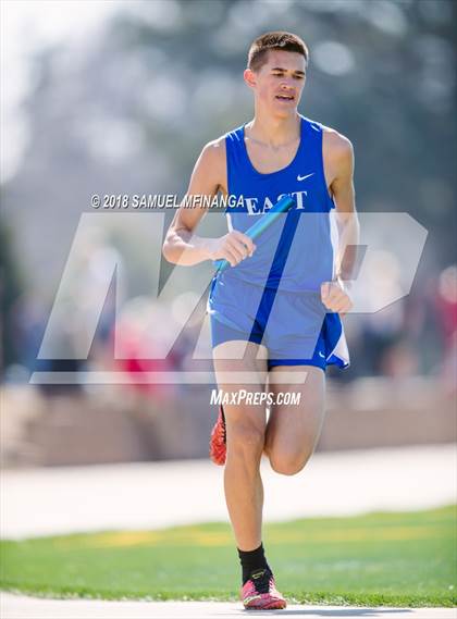 Thumbnail 1 in Varsity LNE Relays photogallery.