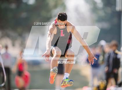 Thumbnail 2 in Varsity LNE Relays photogallery.