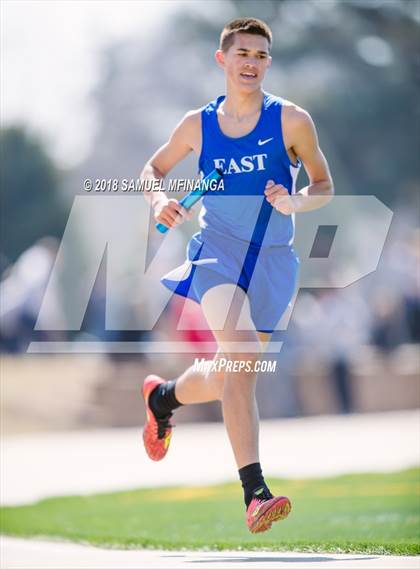 Thumbnail 3 in Varsity LNE Relays photogallery.