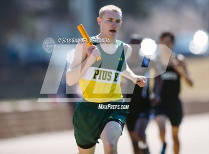 Thumbnail 2 in Varsity LNE Relays photogallery.