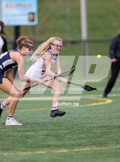 Thumbnail 3 in Cathedral vs. Guerin Catholic photogallery.