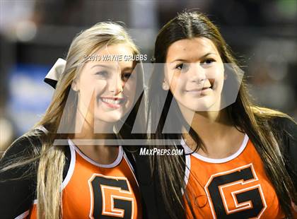 Thumbnail 2 in Gilmer vs. Pleasant Grove (UIL 4A Quarterfinal Playoff) photogallery.