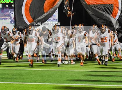 Thumbnail 1 in Gilmer vs. Pleasant Grove (UIL 4A Quarterfinal Playoff) photogallery.