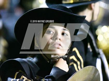 Thumbnail 1 in Gilmer vs. Pleasant Grove (UIL 4A Quarterfinal Playoff) photogallery.