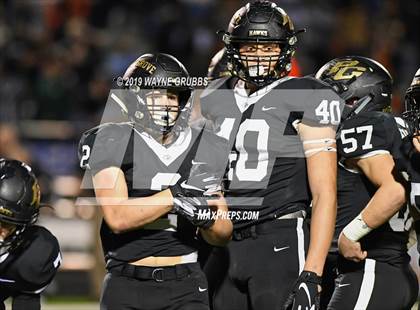 Thumbnail 2 in Gilmer vs. Pleasant Grove (UIL 4A Quarterfinal Playoff) photogallery.