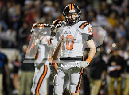 Thumbnail 1 in Gilmer vs. Pleasant Grove (UIL 4A Quarterfinal Playoff) photogallery.