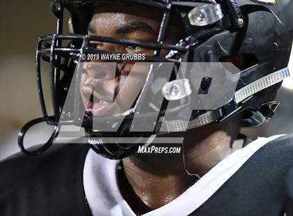 Thumbnail 3 in Gilmer vs. Pleasant Grove (UIL 4A Quarterfinal Playoff) photogallery.