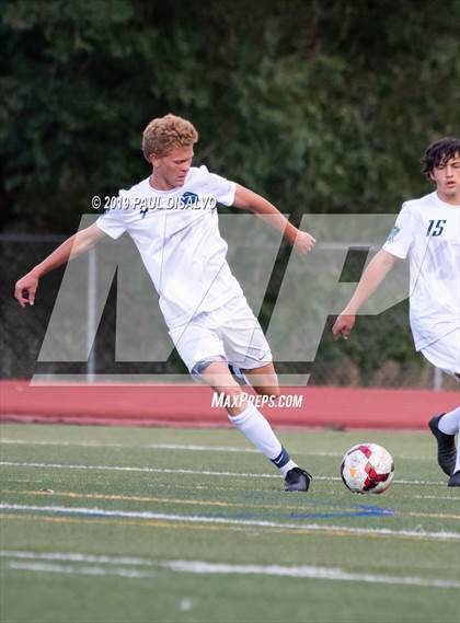 Thumbnail 2 in Liberty vs. ThunderRidge photogallery.
