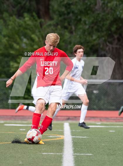 Thumbnail 3 in Liberty vs. ThunderRidge photogallery.