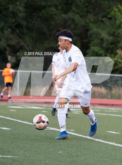 Thumbnail 3 in Liberty vs. ThunderRidge photogallery.