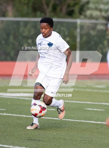 Thumbnail 3 in Liberty vs. ThunderRidge photogallery.